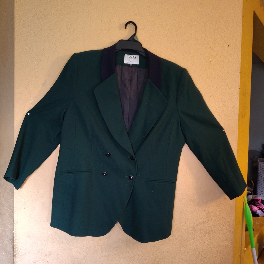 Kasper Green Suit Jacket with Classic Notched Lapel